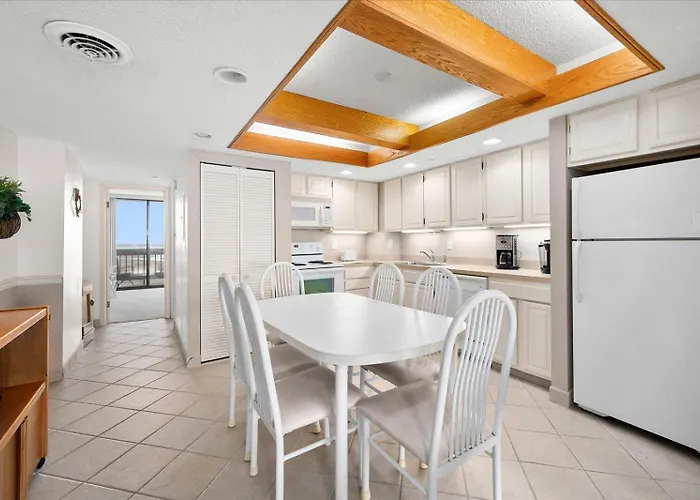 Sunny Oceanfront Century I 2 Bed/2 Bath With Indoor Pool! Ocean Stadt