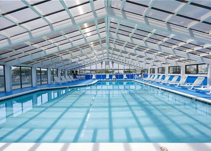 Sunny Oceanfront Century I 2 Bed/2 Bath With Indoor Pool! *