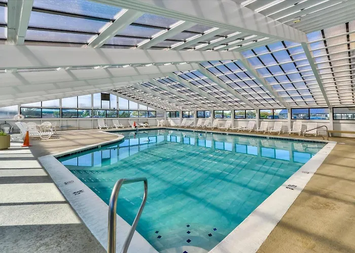 Sunny Oceanfront Century I 2 Bed/2 Bath With Indoor Pool! Ferienhaus
