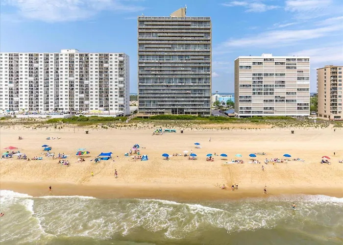 Sunny Oceanfront Century I 2 Bed/2 Bath With Indoor Pool! *